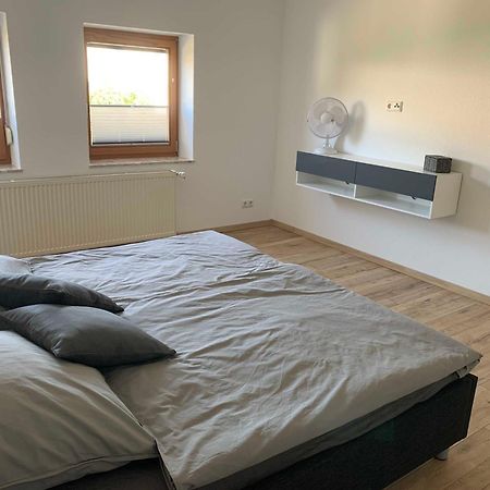 Ferienwohnung In Den Wiesen Albertshausen Exterior photo