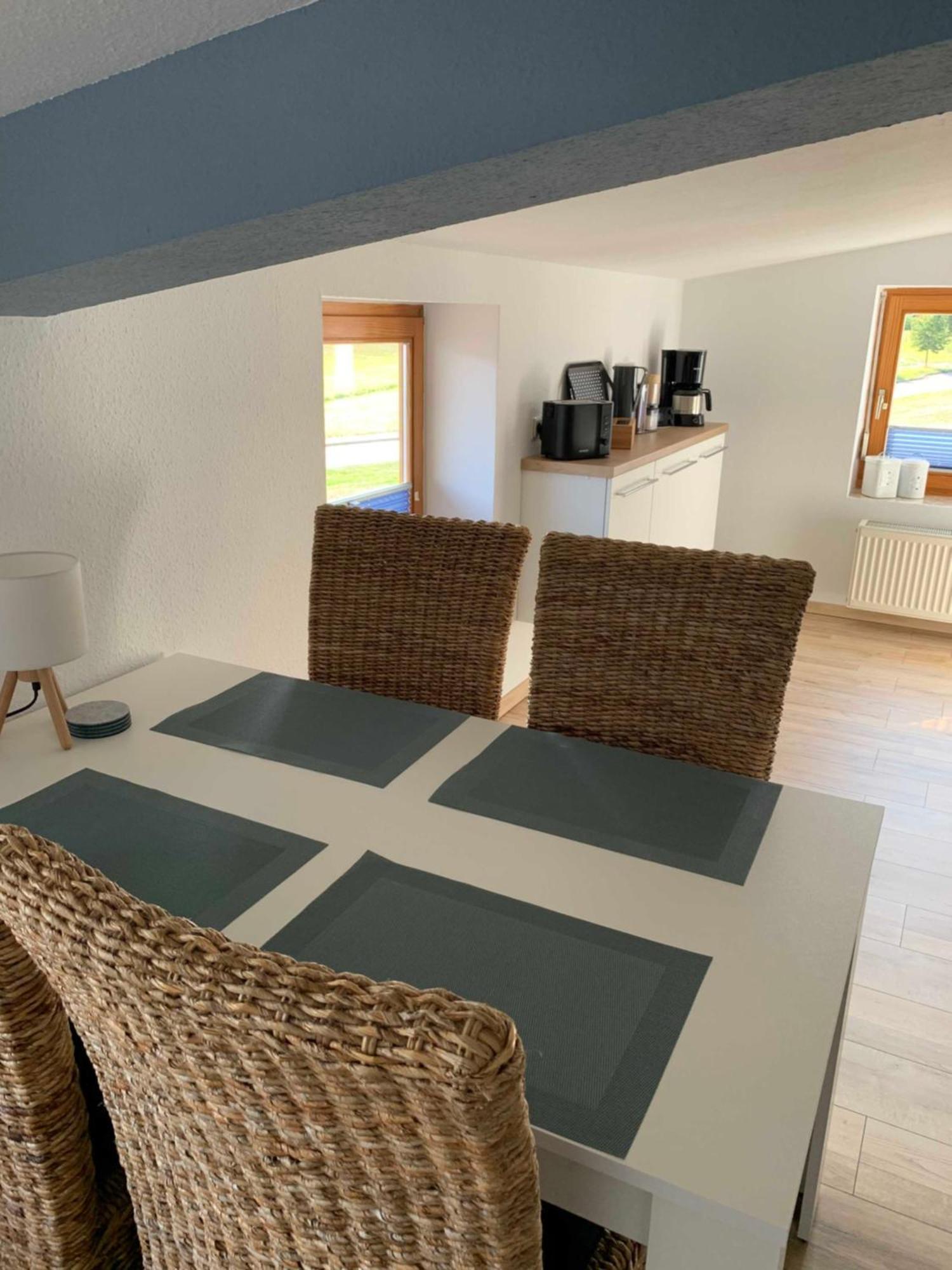 Ferienwohnung In Den Wiesen Albertshausen Exterior photo